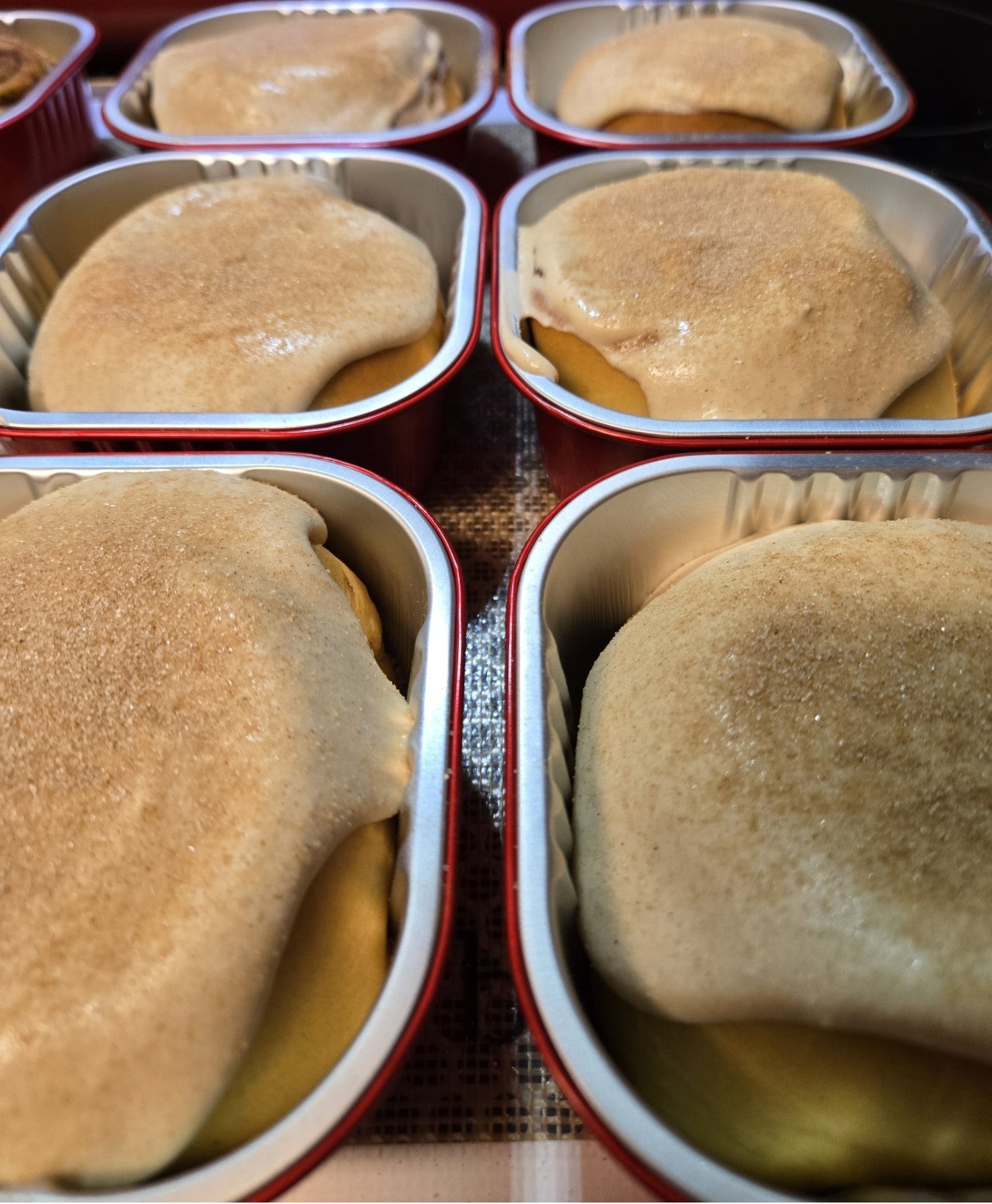 Small Breakfast Box β Serves 15+