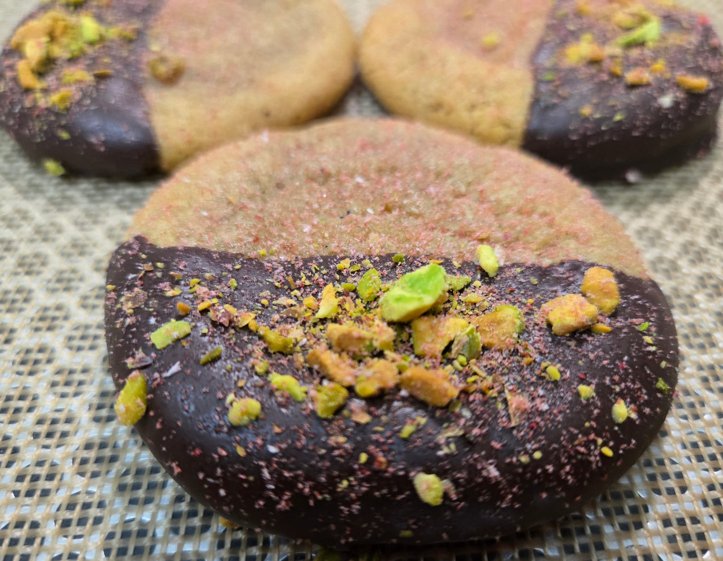Chocolate-Dipped Pistachio Cream Cookies