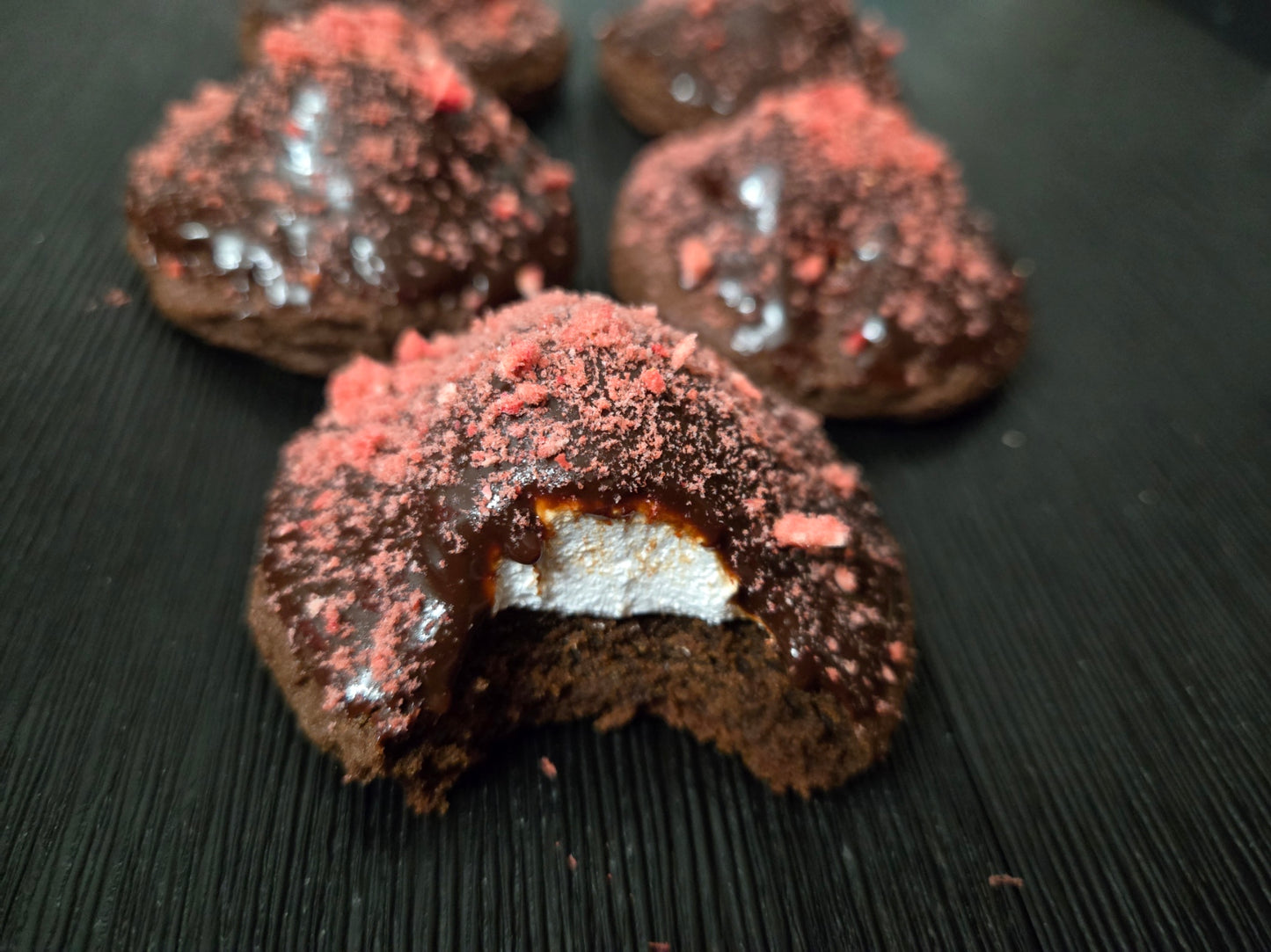 Marshmallow Cookie Bomb (Freeze-Dried Fruit Dusting Optional)