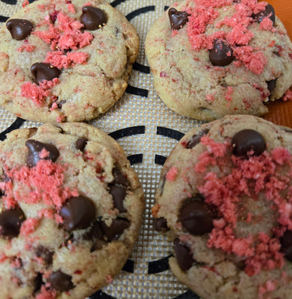 Strawberry Chocolate Chip Cookies