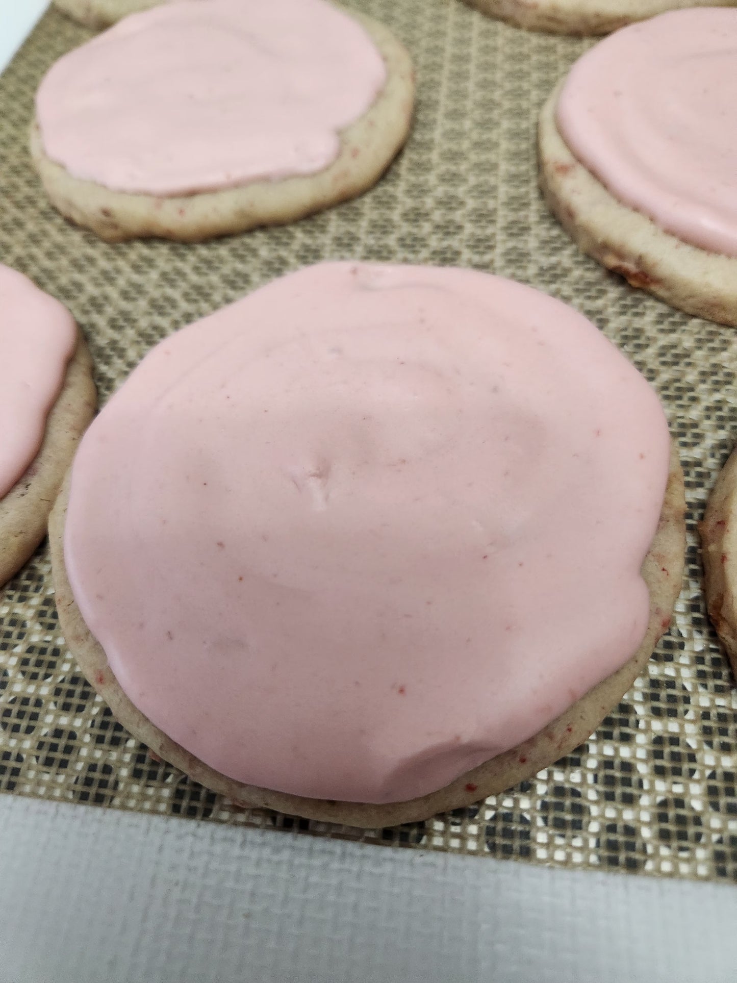 Strawberry Lemonade Cookies